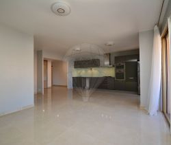 A louer APPARTEMENT NEUF T4 89 M2 BORD DE MER LE CANNET