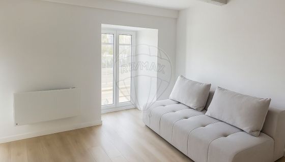 A louer APPARTEMENT NEUF T2 30 M2 BORD DE MER NICE