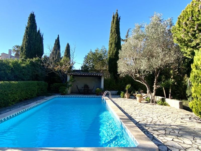 MAISON  8 PIECES 236 M2 BORD DE MER SERIGNAN