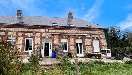 A vendre APPARTEMENT T3 REZ DE CHAUSSEE 65m² GRAND JARDIN FECAMP