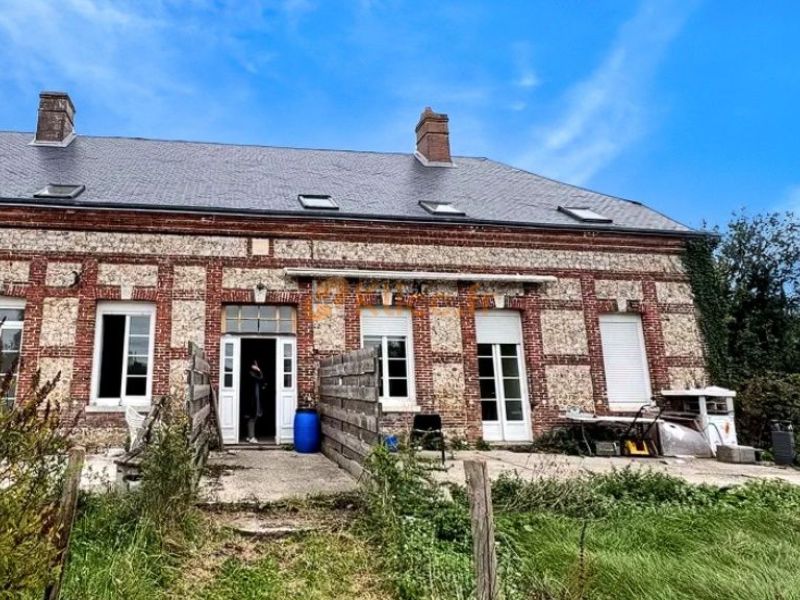 A vendre APPARTEMENT T3 REZ DE CHAUSSEE 65m² GRAND JARDIN FECAMP