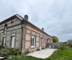 A vendre APPARTEMENT T3 REZ DE CHAUSSEE 65m² GRAND JARDIN FECAMP