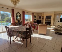 A louer MAISON  5 PIECES 125 M2 BORD DE MER TALMONT SAINT HILAIRE