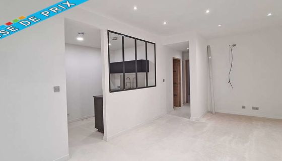 A louer APPARTEMENT T3 54 M2 BORD DE MER LA CIOTAT