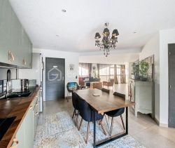 A vendre LOFT  74 M2 TERRASSE BORD DE MER LA GRANDE MOTTE