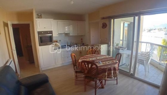 A louer APPARTEMENT T2 38 M2 TERRASSE BORD DE MER CAGNES SUR MER