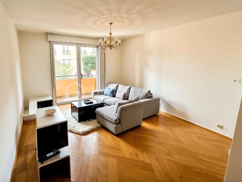 A louer APPARTEMENT T3 60 M2 BORD DE MER SIX FOURS LES PLAGES