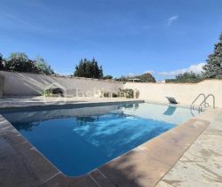 For sale: 6-room house, 89 m², beachfront, Six-Fours-les-Plages