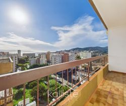 A louer APPARTEMENT T4 100 M2 TERRASSE VUE MER AJACCIO