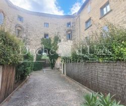 A louer APPARTEMENT T3 71 M2  UZES