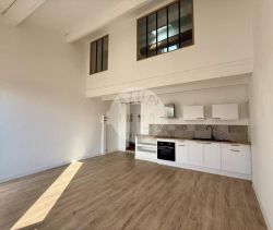 A louer APPARTEMENT DUPLEX NEUF T3 69 M2  SAINT ZACHARIE