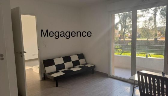 A louer APPARTEMENT NEUF T2 37 M2 TERRASSE BORD DE MER LA LONDE LES MAURES