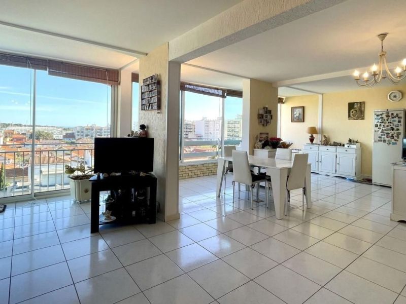 APPARTEMENT T4 85 M2 VUE MER CANET PLAGE