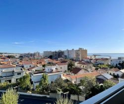APPARTEMENT T4 85 M2 VUE MER CANET PLAGE