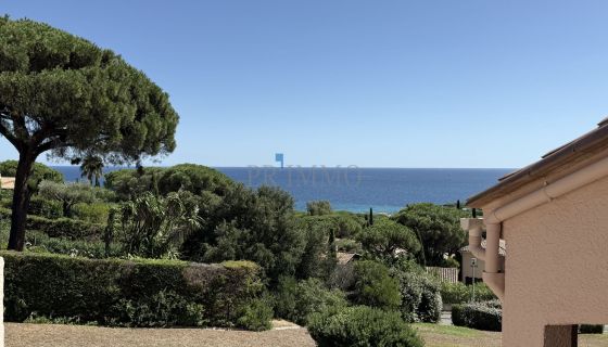 A louer APPARTEMENT T3 38 M2 TERRASSE VUE MER SAINTE MAXIME