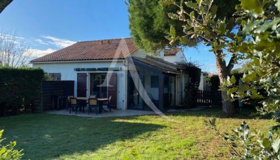 A vendre MAISON  3 PIECES 43 M2 BORD DE MER SAINT VINCENT SUR JARD