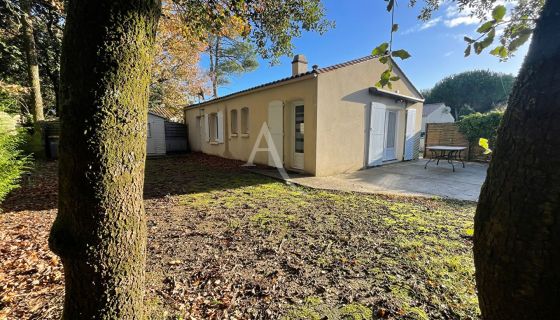 A vendre MAISON  5 PIECES 83 M2 BORD DE MER SAINT VINCENT SUR JARD