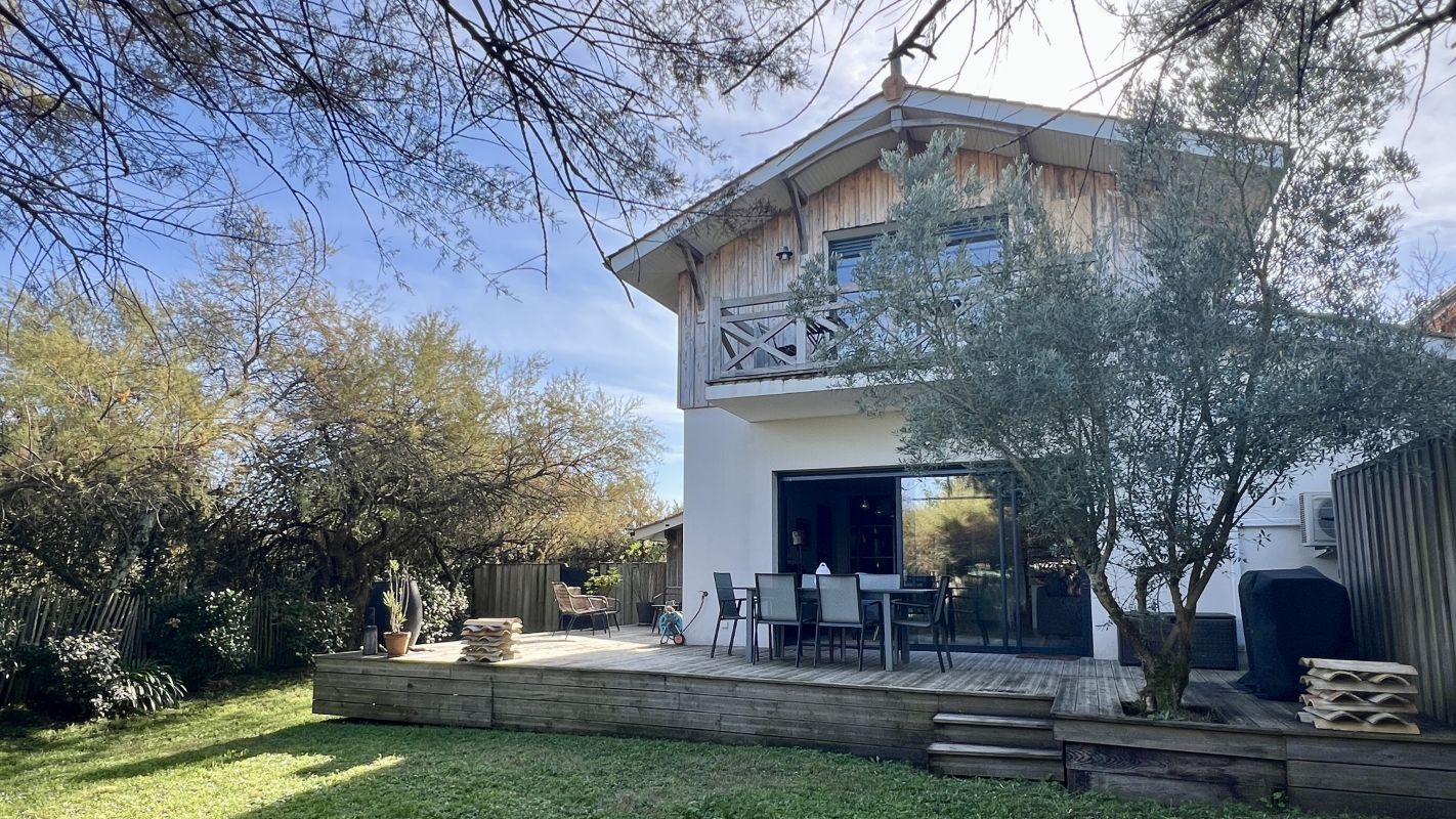 b9eef3e0ab44adf5e39965c455ebf63f