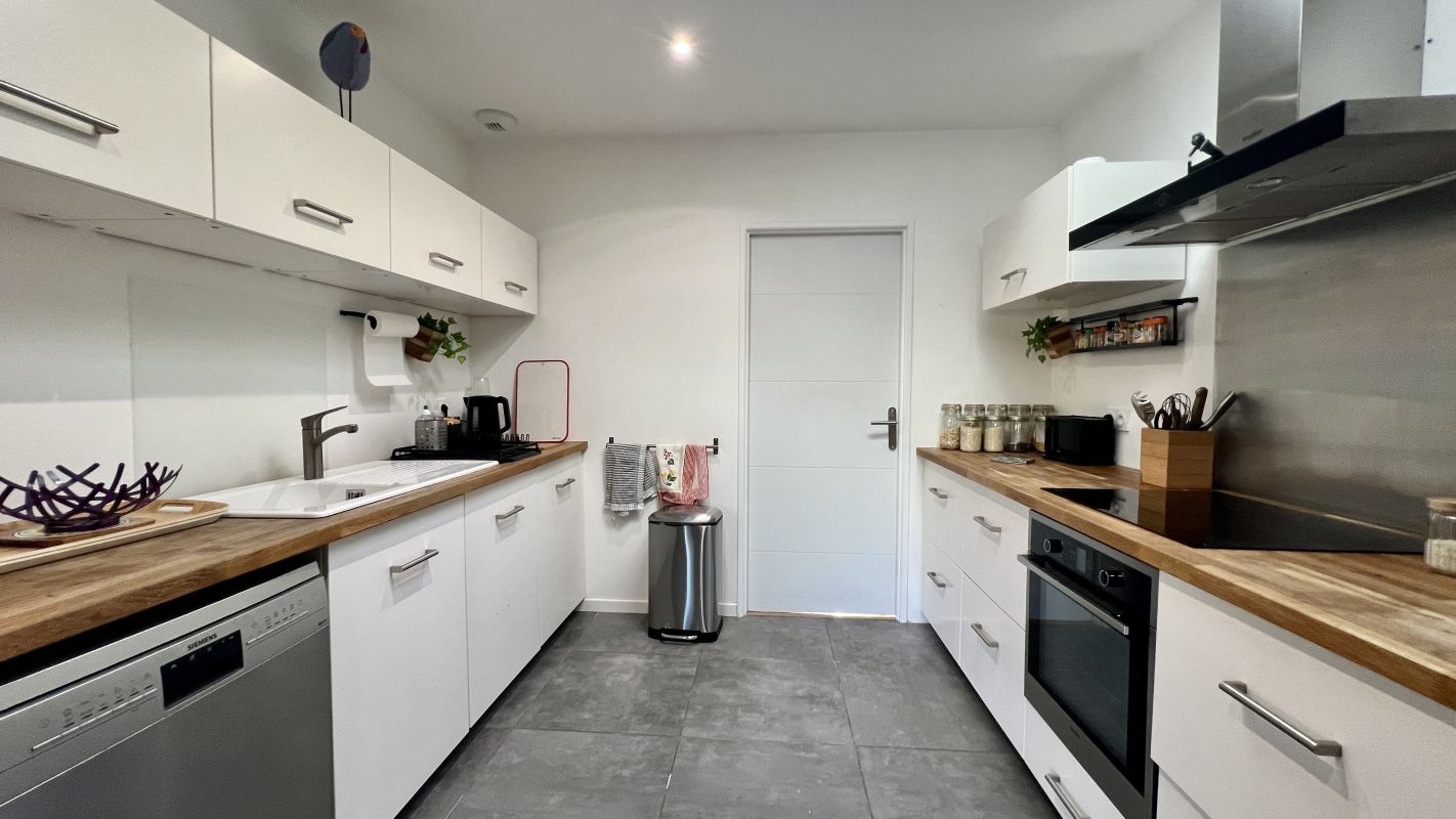 6dbd52ba967d7e611626312f667c0db8