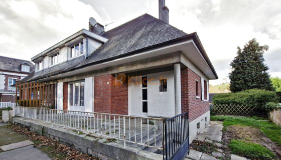 A vendre MAISON  8 PIECES 175 M2  LONGUEVILLE SUR SCIE commerces ecole 