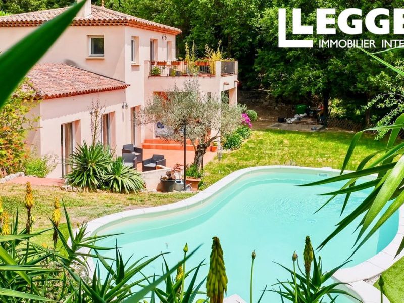 A louer MAISON  6 PIECES 148 M2  ROQUEFORT LES PINS