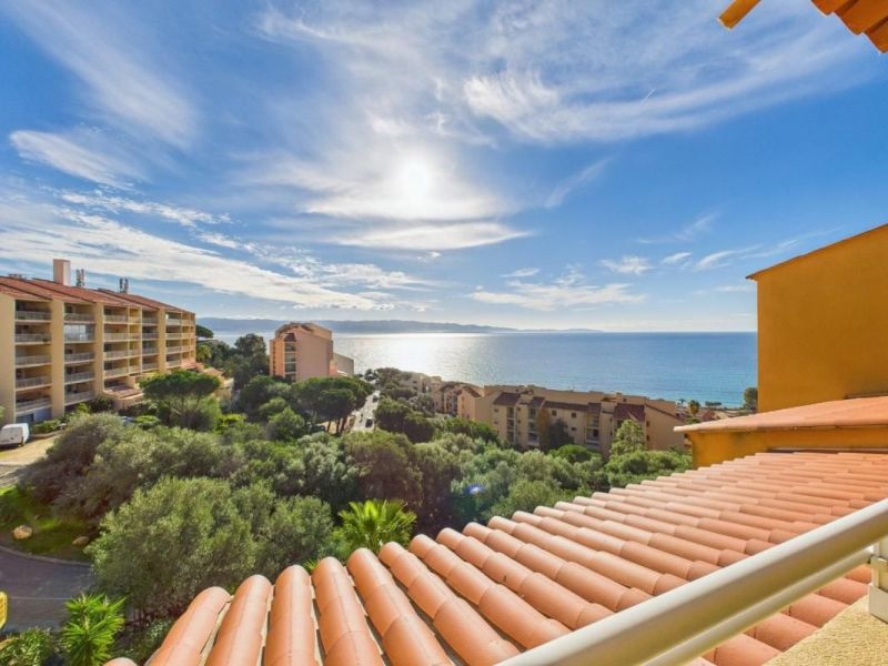 A louer APPARTEMENT T2 51 M2 TERRASSE VUE MER AJACCIO