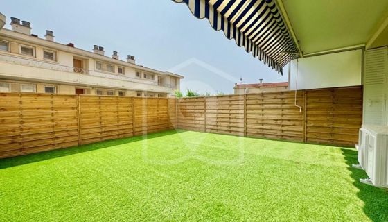 A louer APPARTEMENT NEUF T2 48 M2 TERRASSE BORD DE MER CANNES