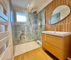 A louer APPARTEMENT NEUF T2 48 M2 TERRASSE BORD DE MER CANNES