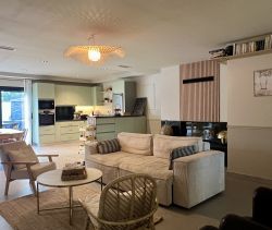 A vendre VILLA 5 PIECES PLAIN PIED PISCINE