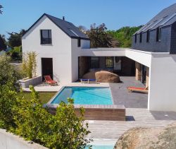 For sale: MAGNIFICENT 6-ROOM villa, 237 m², beach within walking distance of Ploumanac'h