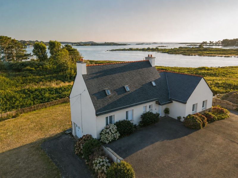 For sale: Beautiful 8-room house, 160 m², sea view on Île Grande, Pleumeur-Bodou