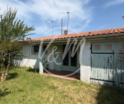 A vendre CHARMANTE Maison  50 M&sup2; BORD DE MER Ares