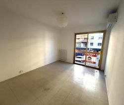 A louer APPARTEMENT T2 48 M2 BORD DE MER CAGNES SUR MER