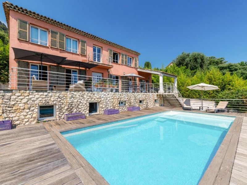 A louer MAISON  CONTEMPORAINE BORD DE MER VENCE