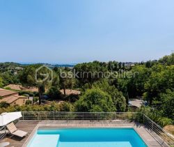 A louer MAISON  CONTEMPORAINE BORD DE MER VENCE