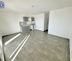 A louer APPARTEMENT T3 57 M2 TERRASSE BORD DE MER VALRAS PLAGE