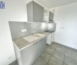 A louer APPARTEMENT T3 57 M2 TERRASSE BORD DE MER VALRAS PLAGE