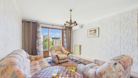 A louer APPARTEMENT T4 81 M2 BORD DE MER AJACCIO