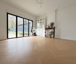 Contemporary house for rent in Arras