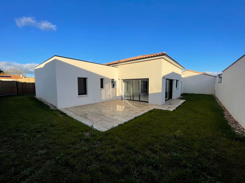 For sale: 4-room house, 116 m², Saint-Hilaire-la-Forêt