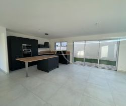 For sale: 4-room house, 116 m², Saint-Hilaire-la-Forêt