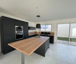 For sale: 4-room house, 116 m², Saint-Hilaire-la-Forêt