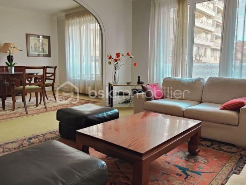 A louer APPARTEMENT DE PRESTIGE T5 116 M2 BORD DE MER BIARRITZ