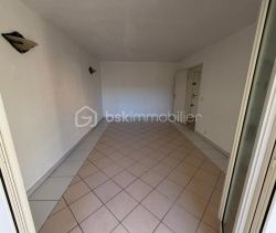 Se alquila: apartamento de 2 habitaciones (62 m²) con terraza, Le Muy