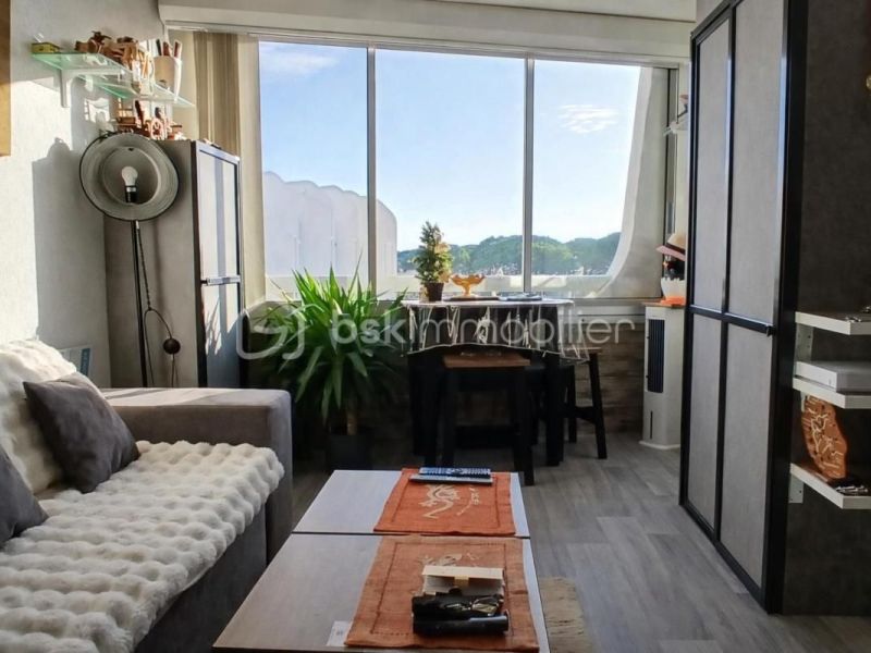 A louer STUDIO NEUF  22 M2 BORD DE MER LE GRAU DU ROI