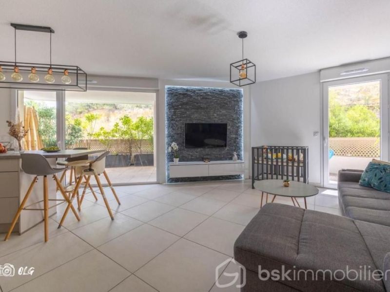 For rent: 5-room apartment, 85 m², terrace, Castelnau-le-Lez