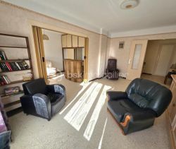 A louer APPARTEMENT T3 75 M2 TERRASSE BORD DE MER CAGNES SUR MER