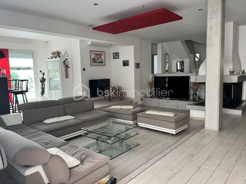 For sale: 6-room house, 210 m², seaside, Soulac-sur-Mer