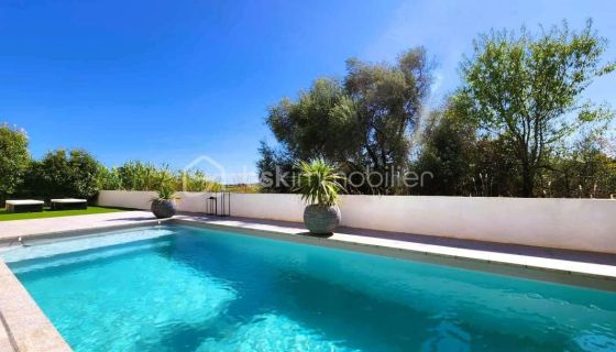 CASA DE 6 HABITACIONES 145 M2 TOURBES