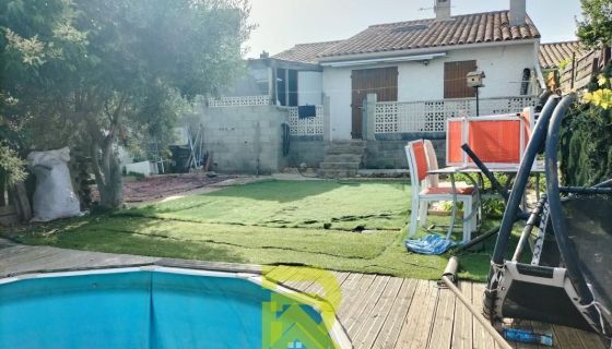 For sale: 4-room house, 82 m², Béziers